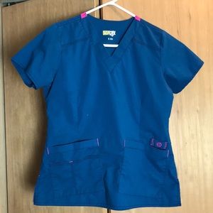 SMALL scrub top